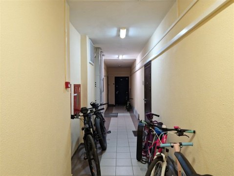 2-к квартира, 4/15 эт., 54м²