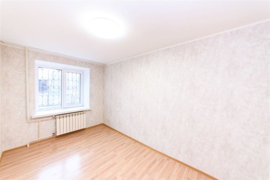 3-к квартира, 1/7 эт., 70м²